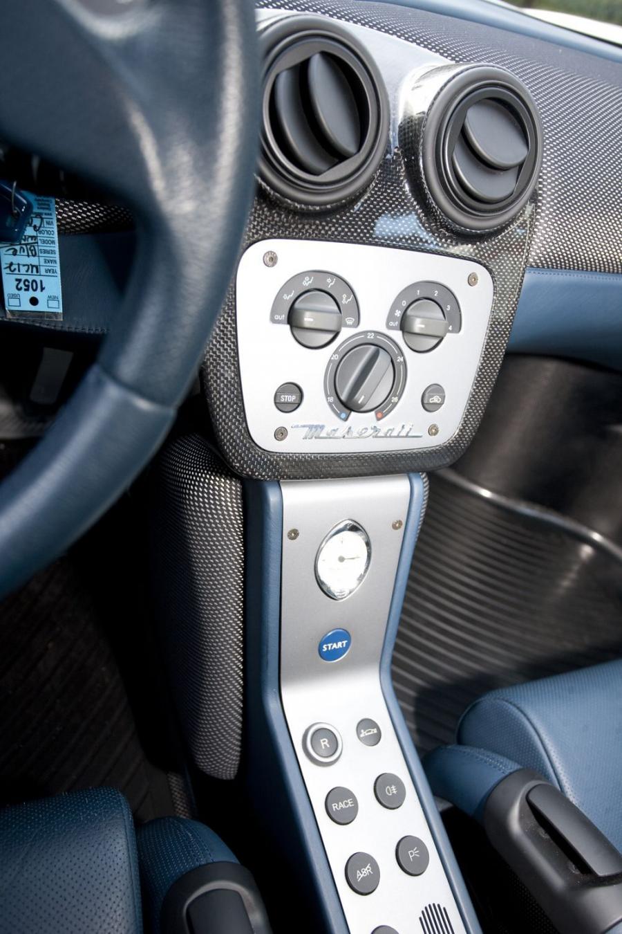  Maserati MC-12 2005 года  (фото 14 из 16)